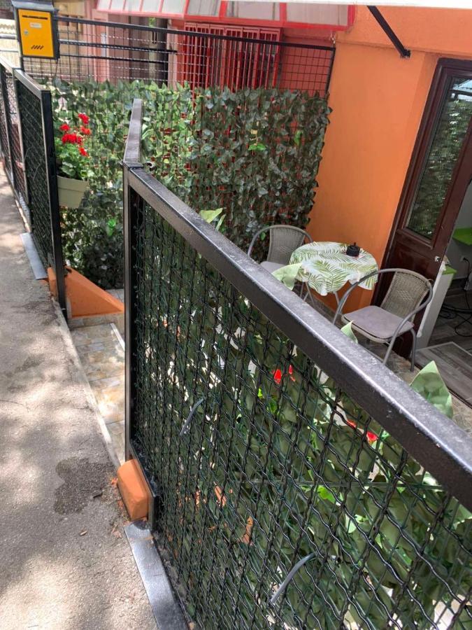 Apartman Lara Белград Екстериор снимка